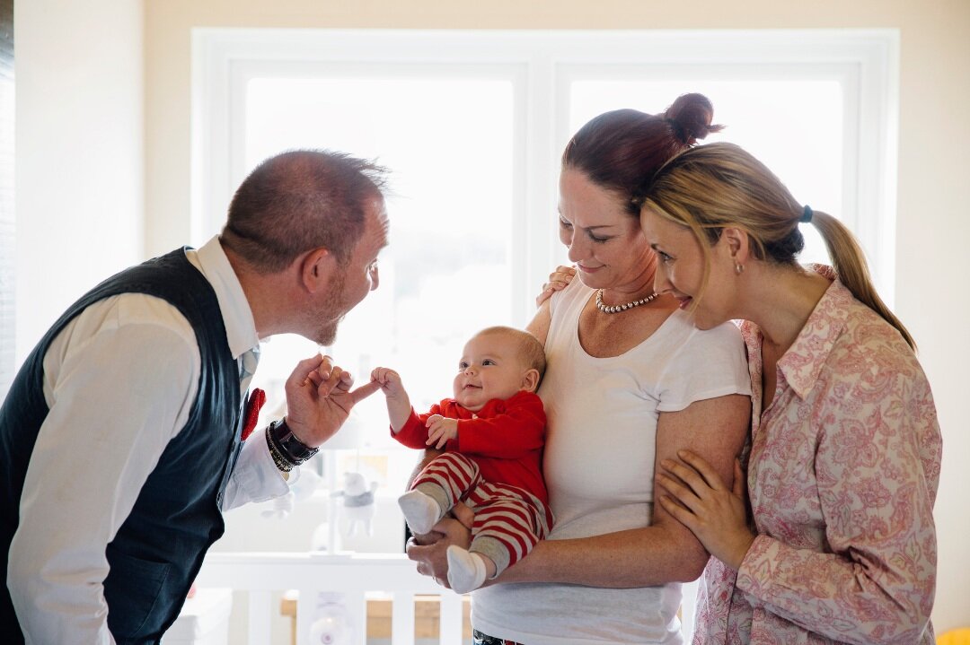 Setting Boundaries with Visitors: Navigating New Parent Visits